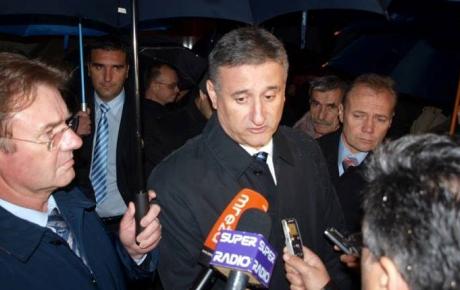 Vladajući na silu traže krivce jer im sto tisuća ljudi u Vukovaru nije priredilo ovacije!