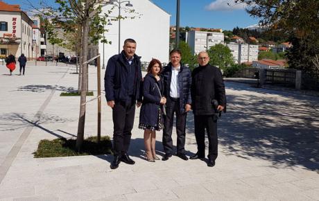 Nediljko Dujić, tajnica GO HDZ-a Drniš Nives Vlaić, Gordan Jandroković & gradonačelnik Josip Begonja