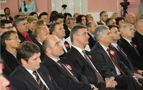 svecana-sjednica-povodom-obiljezavanja-22-obljetnica-osnutka-hdz-bih-u-orasju_0.jpg