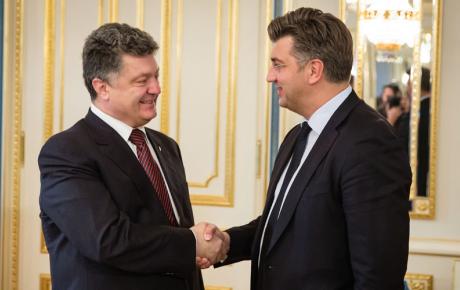U svojstvu šefa voditelja promatračkog izaslanstva za izbore, Plenković se susreo s ukrajinskim predsjednikom Petrom Porošenkom...