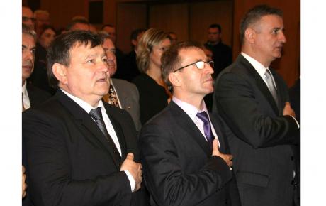 General Mladen Markač, gradonačelnik Nove Gradiške Željko Bigović i predsjednik HDZ-a Tomislav Karamarko