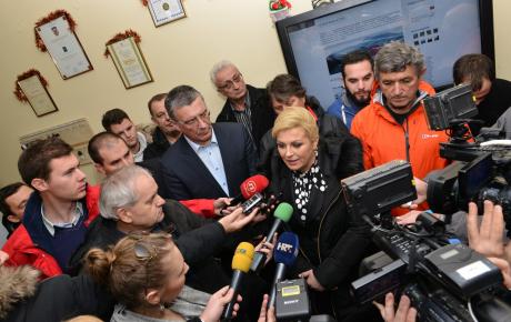 Zalažem za moratorij na ovrhe, kao i mjere koje će umirovljenicima otpisati dugove!