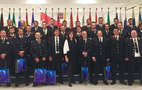 Voditeljica naše delegacije u EP-u Dubravka Šuica s vatrogascima iz Dubrovačko-neretvanske županije