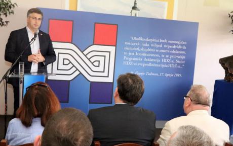 HDZ je najveća, pobjednička stranka desnog centra, kako je to želio i dr. Franjo Tuđman! 